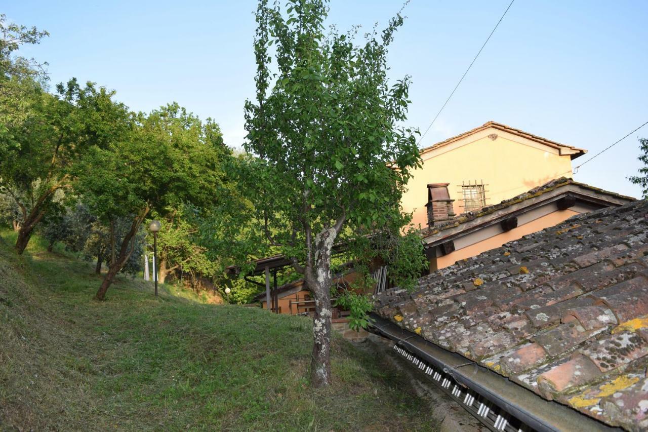 הוילה Uzzano La Casa Sui Colli מראה חיצוני תמונה